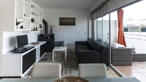 Unclassified image, 5 of 12, button - APARTMENT with TERRACE NEAR BEACH (Tossa de Mar)