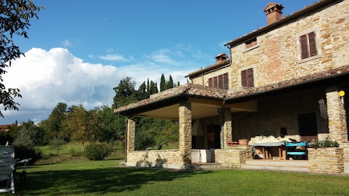 17th century farmhouse with private pool and Wi-Fi and air conditioning