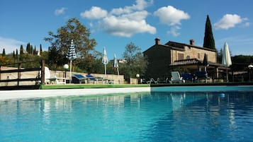 Piscina externa