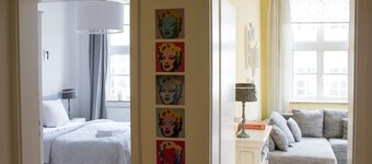 Modern 3-room apartment in the city center with Wi-Fi