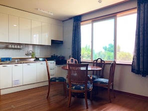 Fridge, microwave, stovetop, electric kettle
