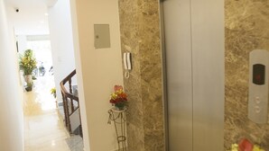 Unclassified image, 3 of 35, button - Thanh Thanh Hotel (Xuan Huong - Da Lat)