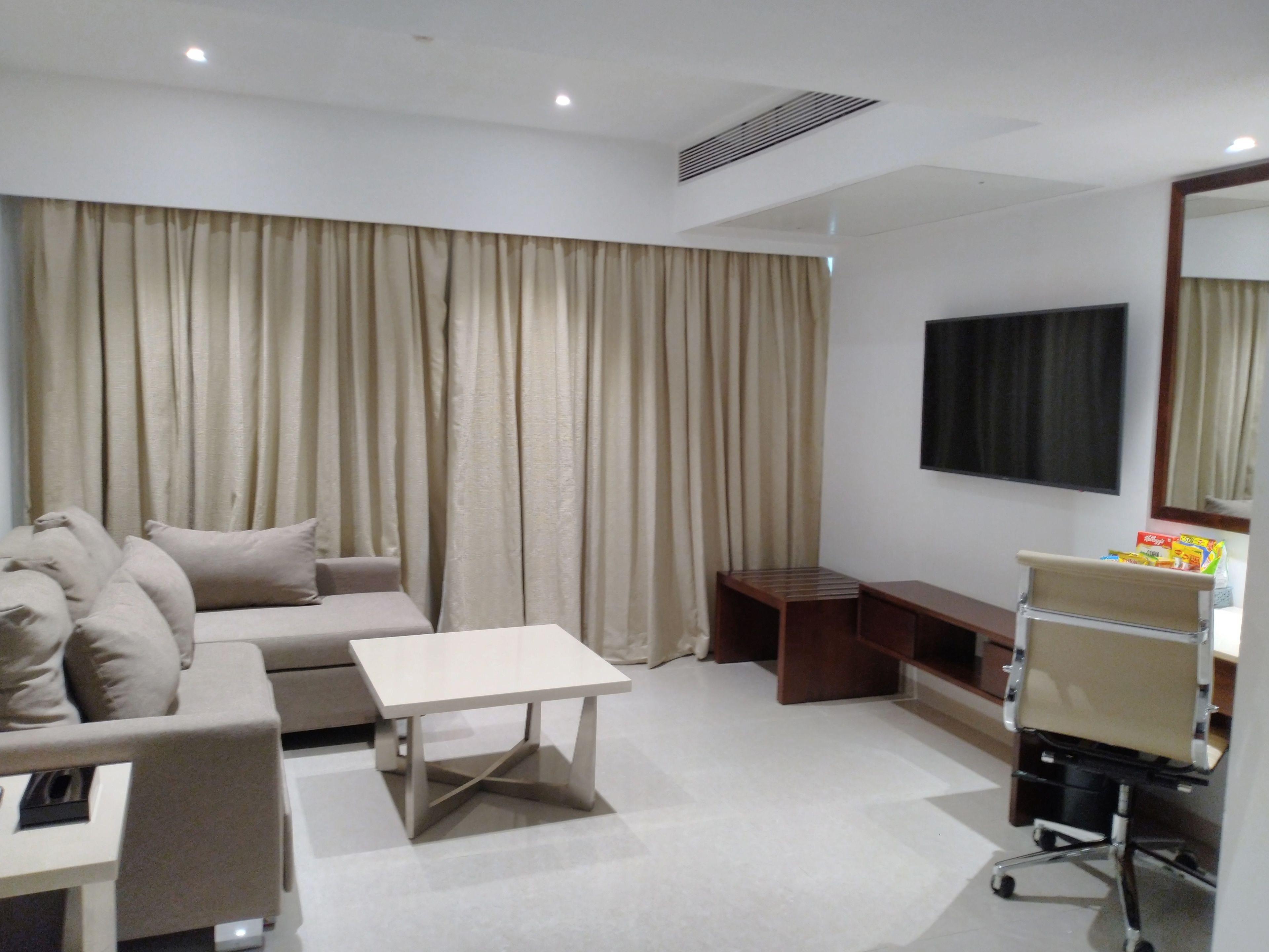 Foto - Ramee Techome