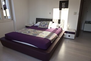 2 Schlafzimmer, Zimmersafe, Bügeleisen/Bügelbrett, kostenloses WLAN