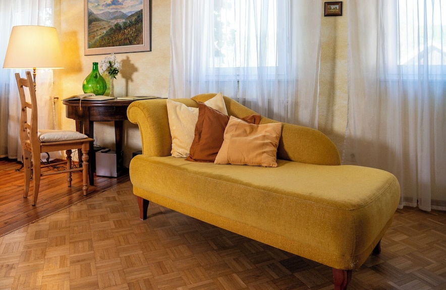 Komfortables Ferienhaus Im Ital. Landhausstil (Nichtraucherhaus), Wlan - Burrweiler