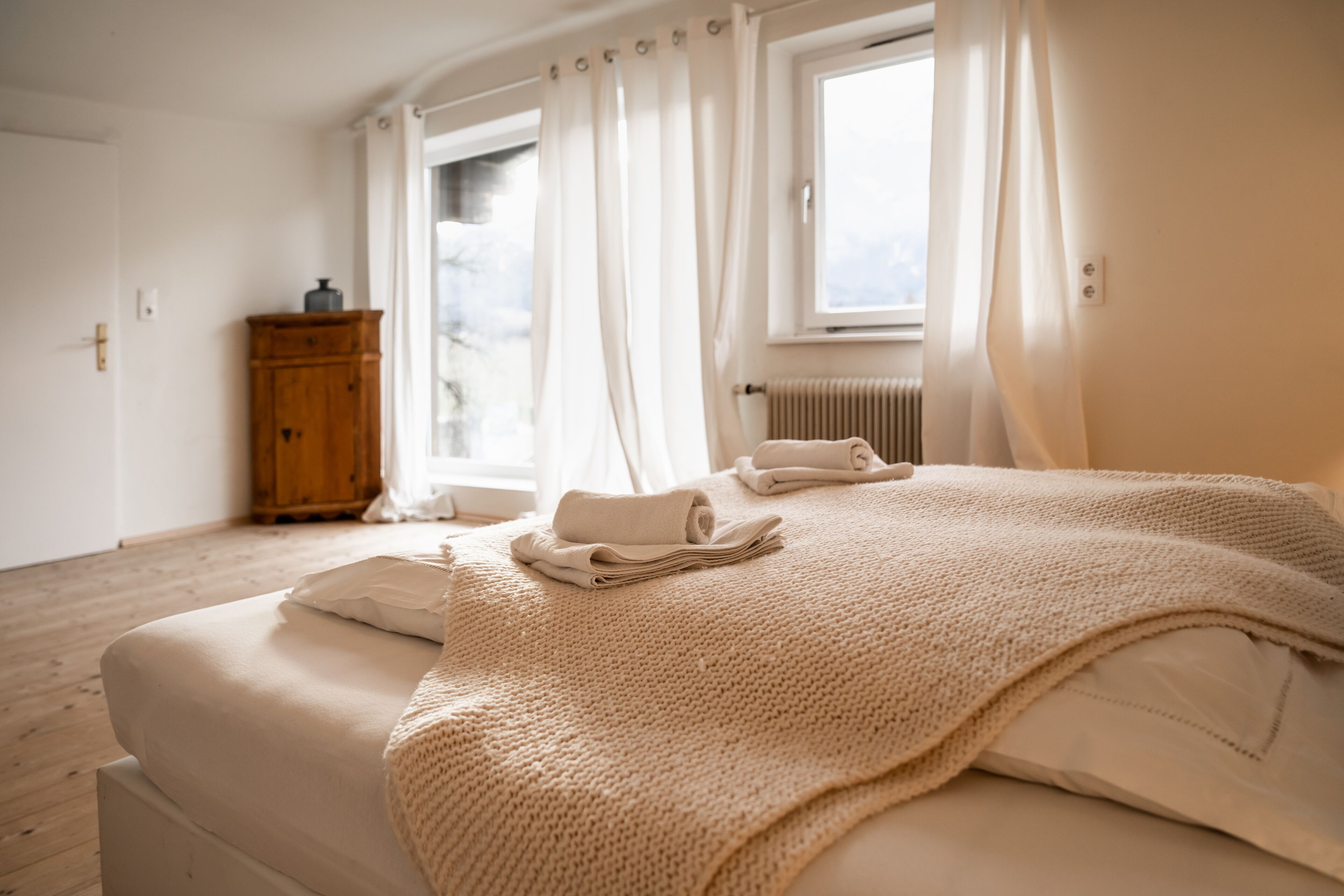 6 chambres, bureau, fer et planche à repasser, Wi-Fi gratuit