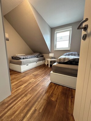 3 Schlafzimmer, Bügeleisen/Bügelbrett, Internetzugang, Bettwäsche
