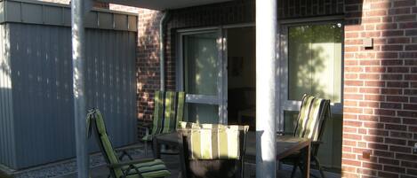 屋外ダイニングエリア