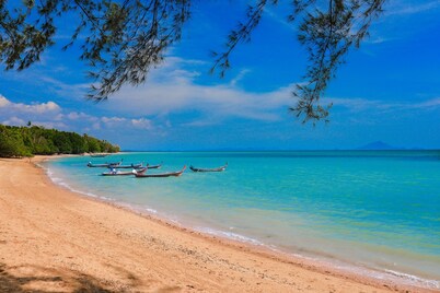 Villa Cha-Cha Krabi Beachfront Resort