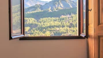 3 多间卧室、熨斗/熨衣板、免费 WiFi、床单