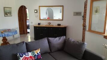 Télévision, lecteur de DVD, chaßne hi-fi