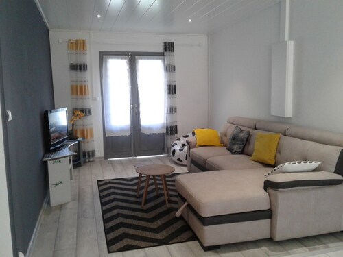 Salazie vacation rental renovated charming house