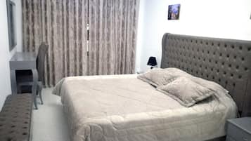 4 chambres, coffres-forts dans les chambres, fer et planche Ă  repasser