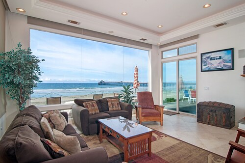Beachfront- Gorgeous 4 Bedroom  House