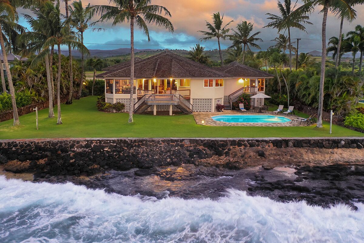 Honu Lani - Oceanfront Home with Pool and Amazing Views!