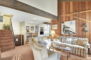 TV, fireplace - Chamonix 21: Walk To The Lifts at Canyon Lodge (Mammoth Lakes)