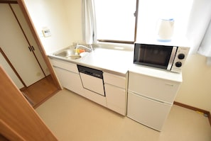 Private Vacation Home | Private kitchenette
