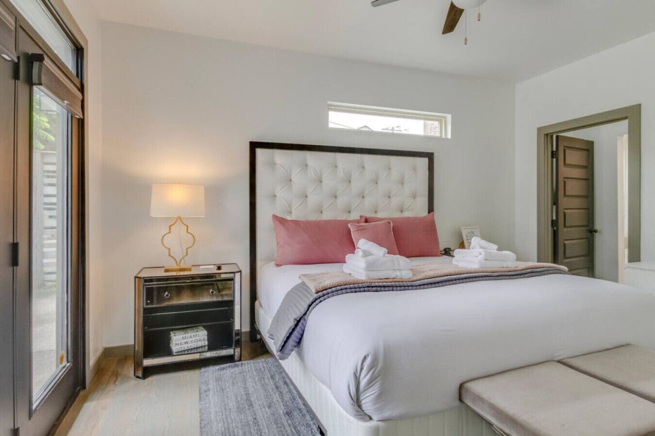 3 bedrooms, desk, iron/ironing board, WiFi