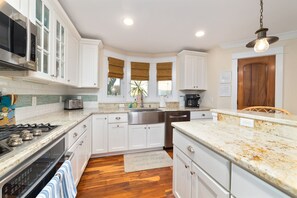 Fridge, microwave, oven, stovetop - A Local's North End Secret (Virginia Beach)
