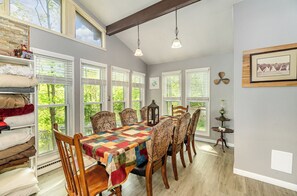 Dining - Beautiful private property in rural environment overlooking Ski Liberty. (Fairfield)