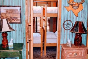 4 habitaciones, tabla de planchar con plancha y wifi gratis 