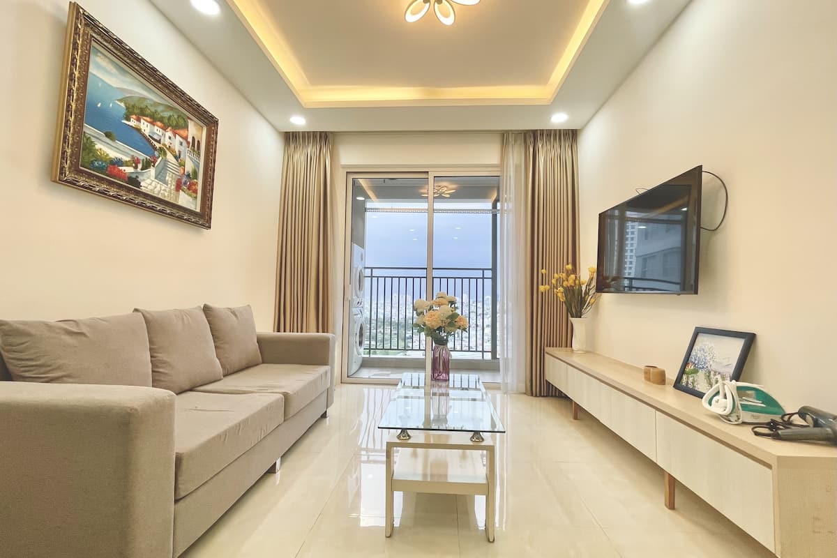Standard-Apartment, 2 Schlafzimmer | Wohnbereich