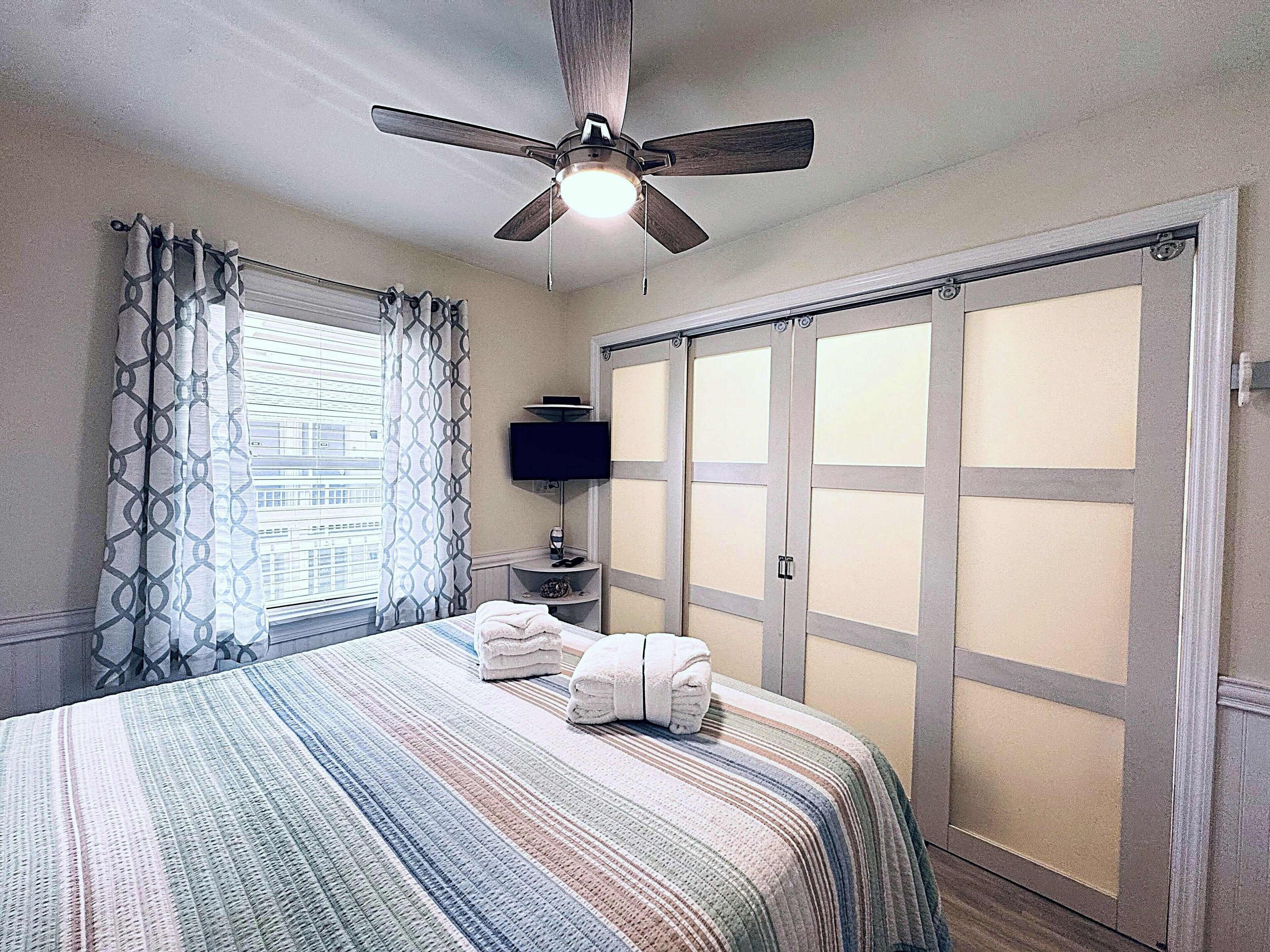 1 habitación, tabla de planchar con plancha, wifi gratis y ropa de cama 