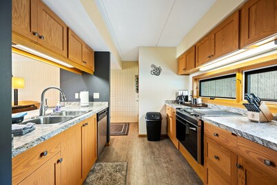 Perfect location!  Steps from marina and downtown area!