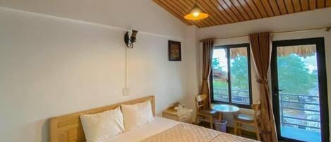 Chambre Deluxe Double ou avec lits jumeaux, balcon | Coffres-forts dans les chambres, chambres insonorisées