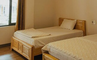 Quarto triplo luxo | Cofres nos quartos, quartos à prova de som