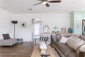 Smart TV, DVD player, books, video library - Stylish Retreat: Heated Pool w/ Jets, Putting Green & Outdoor Kitchen (Phoenix)