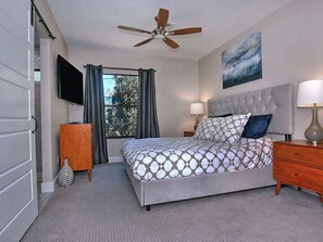 3 bedrooms, desk, iron/ironing board, travel crib - Stylish Retreat: Heated Pool w/ Jets, Putting Green & Outdoor Kitchen (Phoenix)