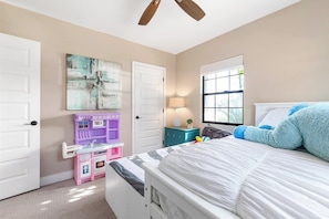 3 bedrooms, desk, iron/ironing board, travel crib