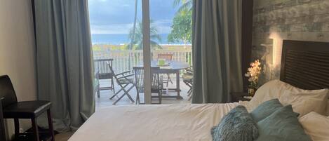 2 bedrooms, iron/ironing board, travel cot, free WiFi