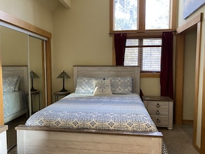 2 quartos, ferros/tábuas de passar roupa, berço de viagem, Wi-Fi