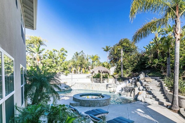 A heated pool - Luxurious Home w/Hot Tub & Pool + Water Slide (San Diego)