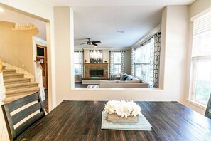 Interior - Luxurious Home w/Hot Tub & Pool + Water Slide (San Diego)