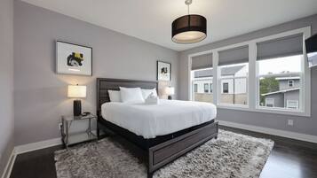 4 bedrooms, desk, iron/ironing board, travel crib