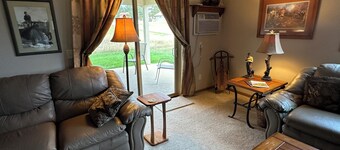 Beautiful Black Hills Home just minutes from so many attractions. 