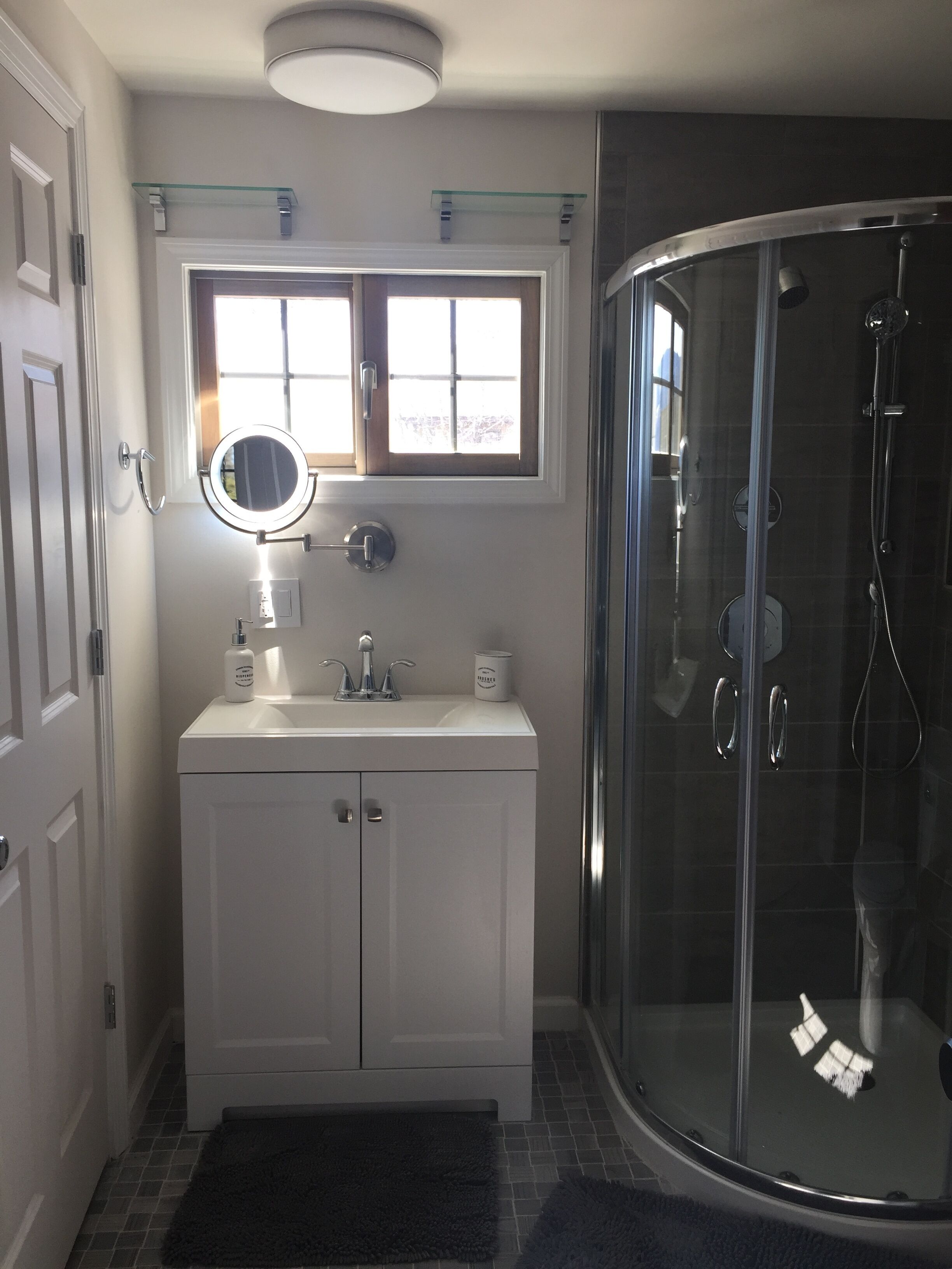 Shower, towels, toilet paper
