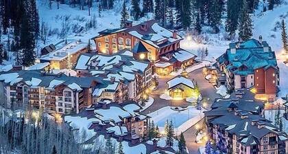 Solitude Luxury Condo. Free Parking. Clean. Ski in/out. Family Friendly