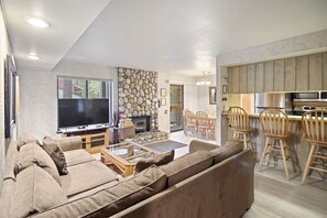 Flat-screen TV, fireplace
