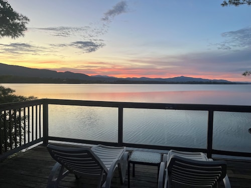 Cozy Cottage on Beautiful Lake Champlain.