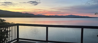 Cozy Cottage on Beautiful Lake Champlain.