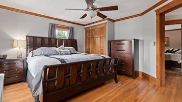 3 bedrooms, iron/ironing board, travel crib, free WiFi