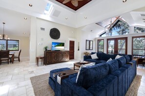 Flat-screen TV - SERENITY - Luxury Captiva Home, 4 Homes From the Beach (Captiva)