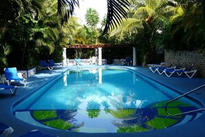 Piscine extérieure