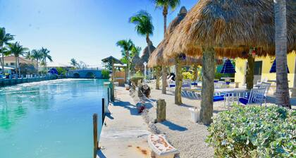 DUPLEX IN DUCK KEY, 2 Bedroom/2 Bath, W/Private 90' Dock, Trailer Storage INCL