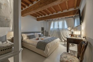 2 slaapkamers, een strijkplank/strijkijzer, gratis wifi, beddengoed
