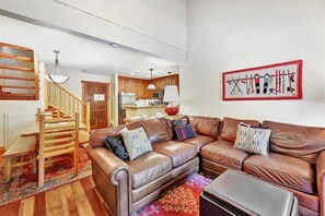 TV, peis og fotballspill